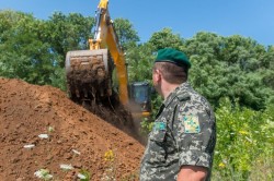 Харьковская область отгородится от РФ колючей проволокой и рвом